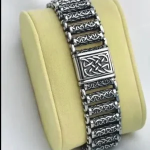 Luxury men's stainless steel bracelet